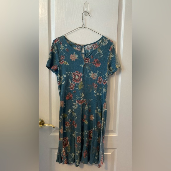 Floral Dress - Picture 3 of 3